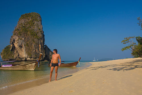 Pelle posar på Phra Nang